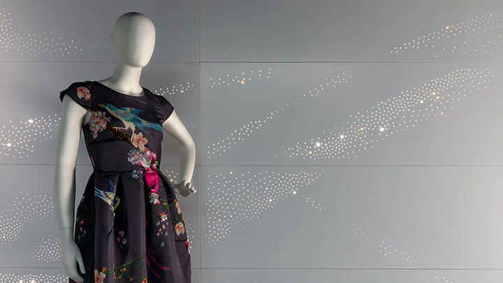Luminous Patterns de Philips Lighting permite crear numerosas opciones de iluminación de diseño, incluido este brillante efecto gráfico luminoso.