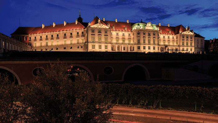 La iluminación Philips convierte el Palacio Real de Polonia en un hito icónico 